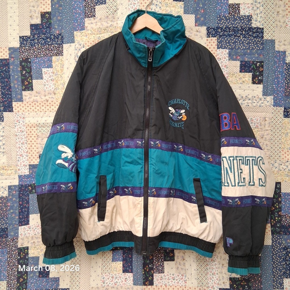 Vintage Pro Player Starter Charlotte Hornets Puffer Jacket Size XL‎